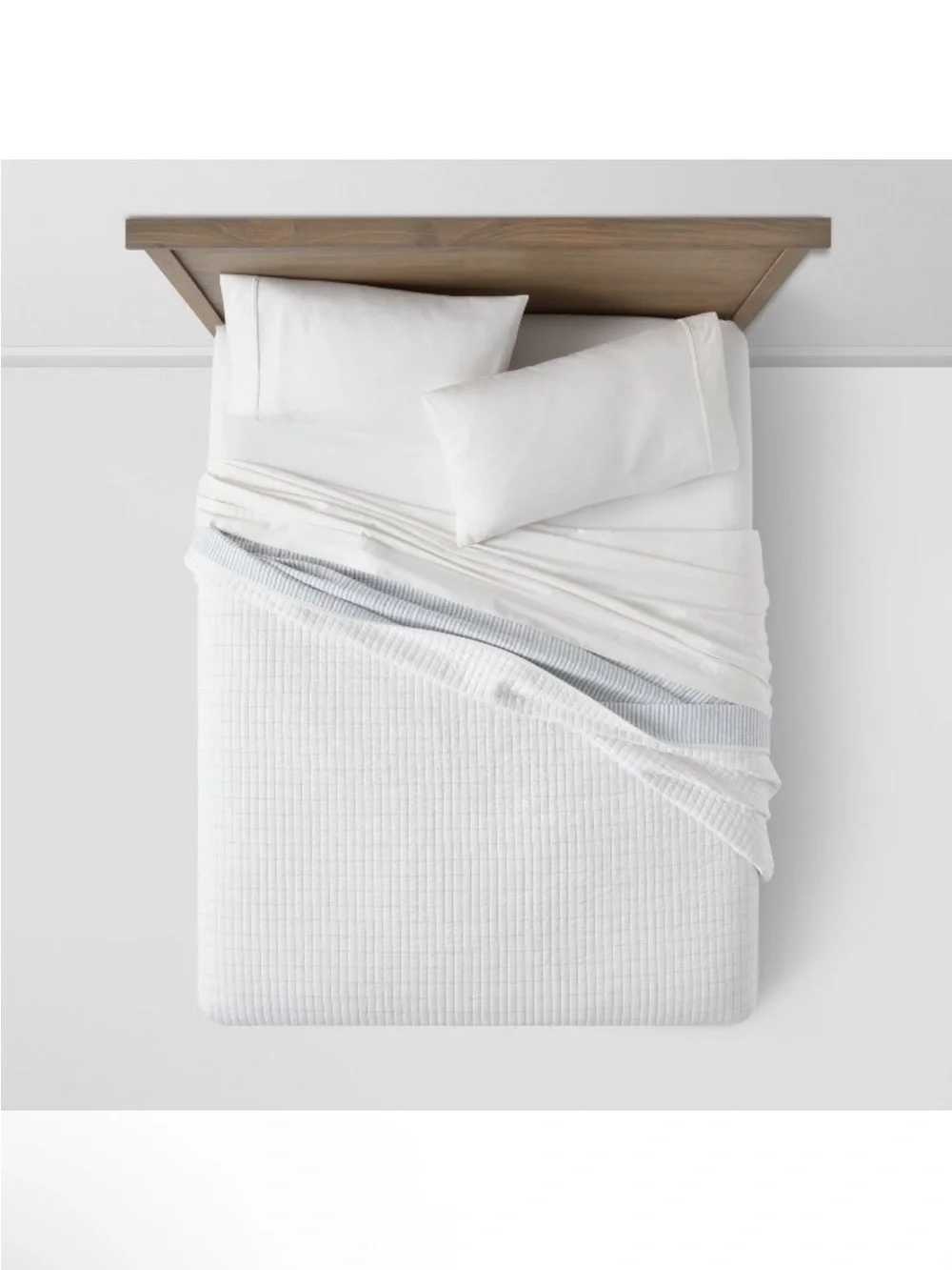 NWT Full/Queen Reversible Cotton Stripe Quilt Light Blue - Threshold
